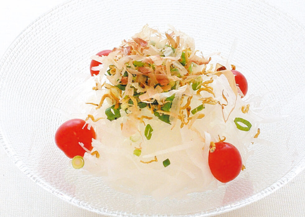 かりかりじゃこのせ大根サラダ