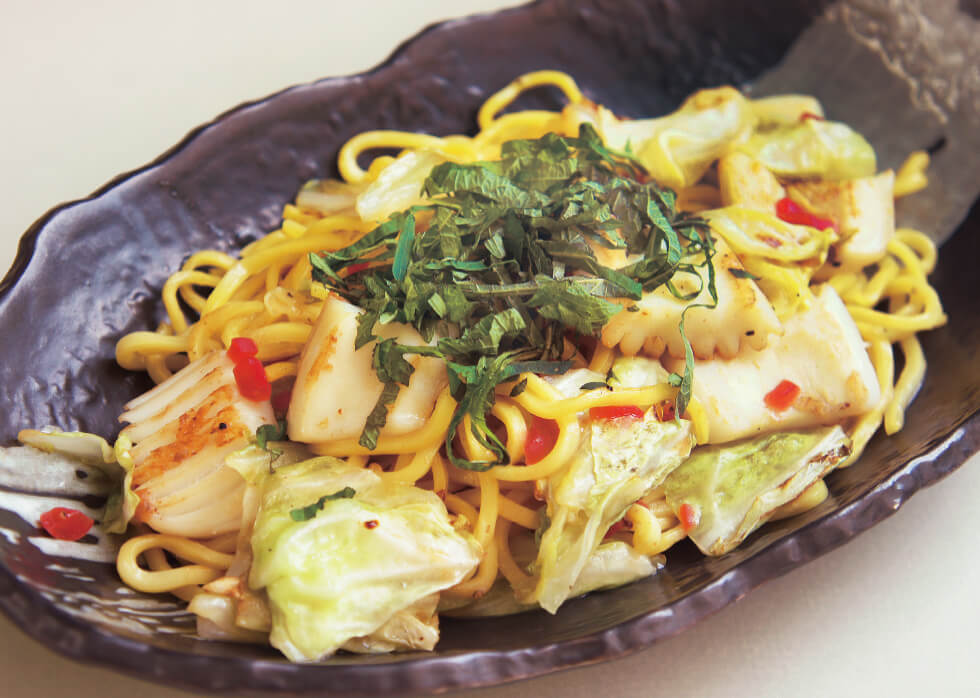 梅と大葉のいか塩焼きそば